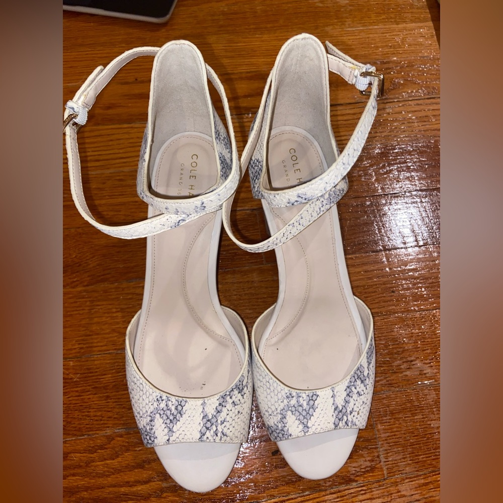 COLE HAAN Snake Skin Open Toe Wedge Sandals Size 9